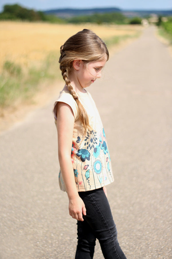 lovely one-cut shirt BEAMER