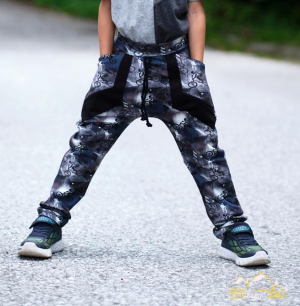 Schnittmuster lovely baggy pants Biesen Teilung Hose Cut Outs Teilung Jungs